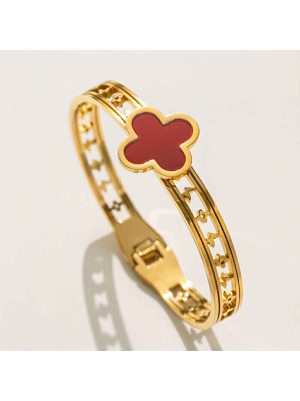 18K Gold Plated Titanium Steel Four Leaf Clover Quatrefoil Design Bangle, Red